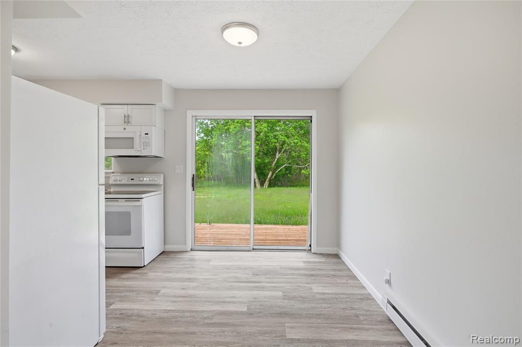 2897 Spring Hill Drive Howell, MI 48843 - Photo 6 of 26