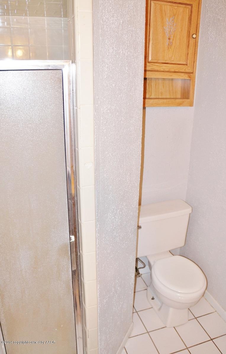 4200 Arden Road Amarillo, TX 79110 - Photo 14 of 15 Master Bathroom (2)
