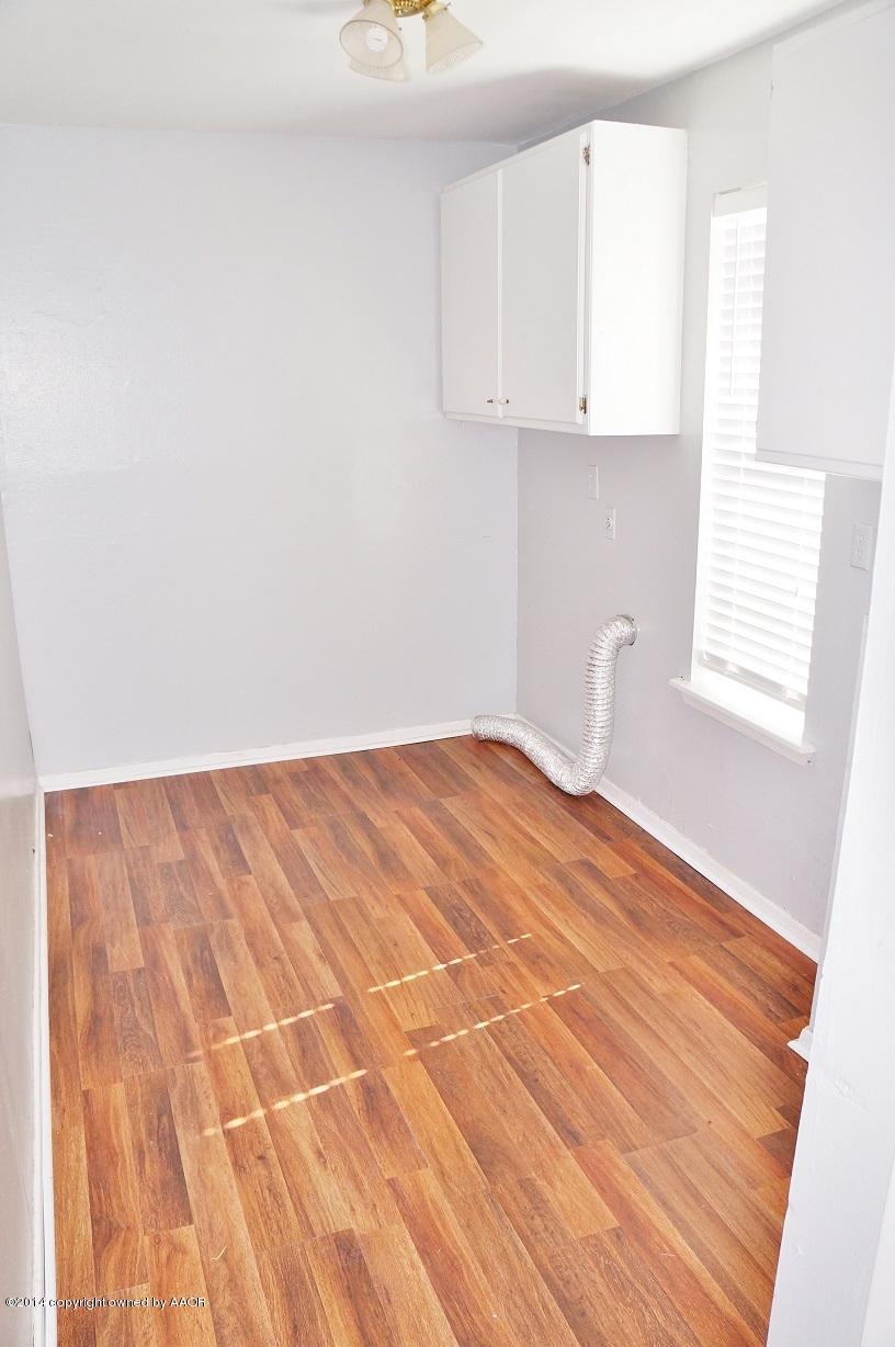 4200 Arden Road Amarillo, TX 79110 - Photo 15 of 15 Utility Room