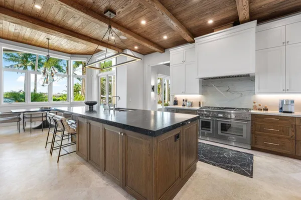 $35,000,000 | 3208 Pilots Point Circle, Jupiter, FL 33477