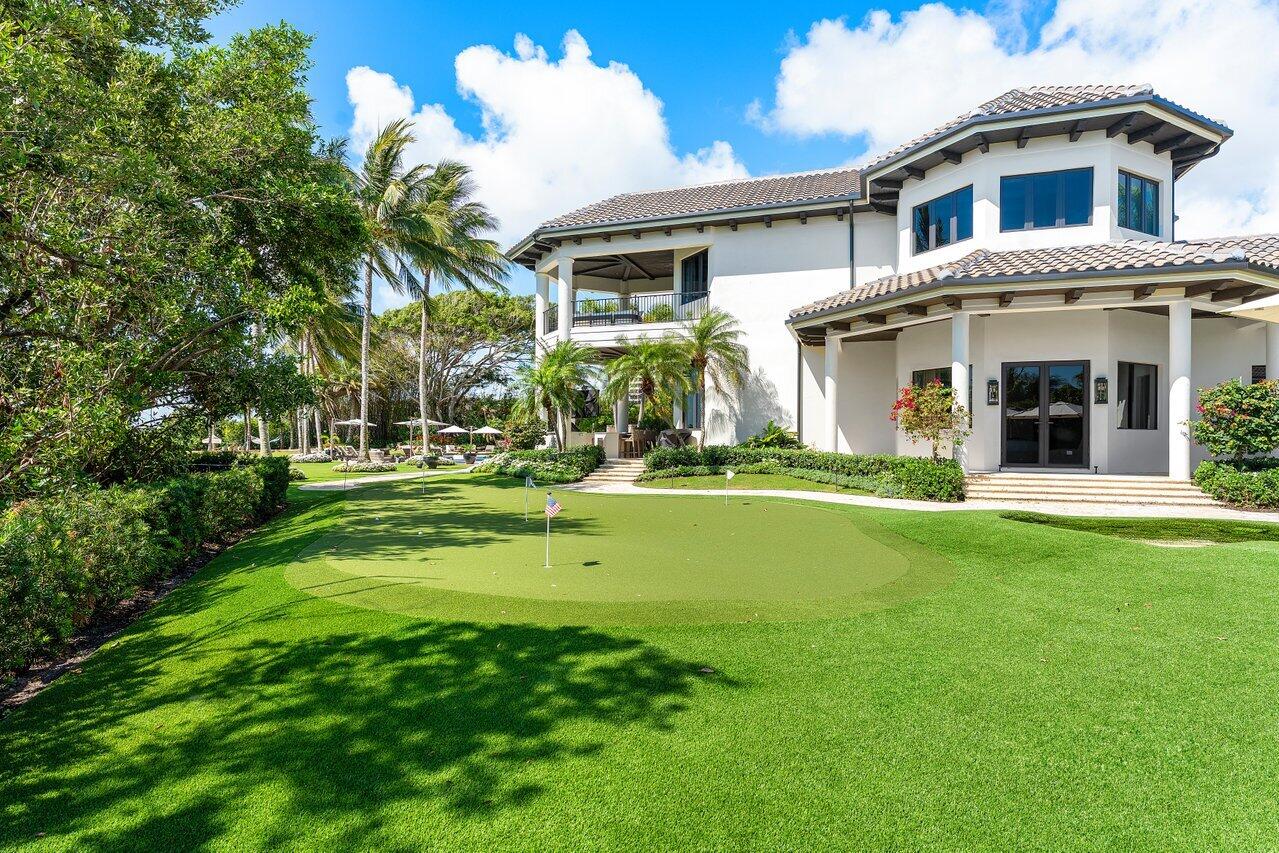 3208 Pilots Point Circle Jupiter, FL 33477 - Photo 54 of 59 Putting Green