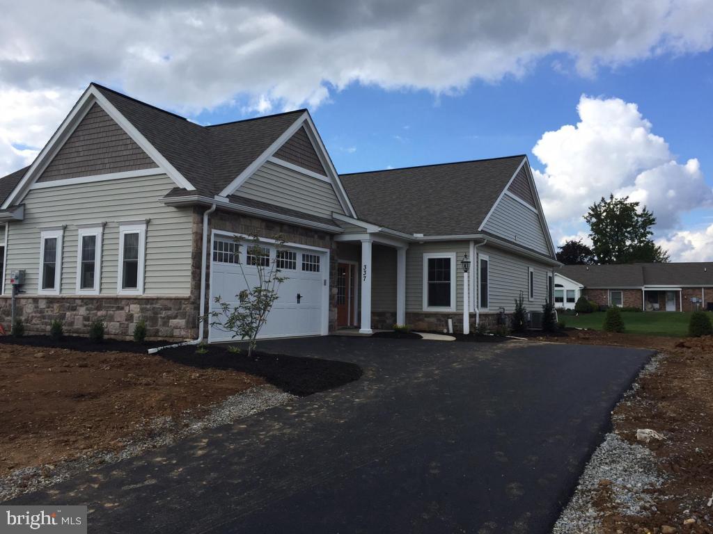 337 Pin Oak Drive, Unit 33 Lititz, PA 17543 - Photo 1 of 1 Gallery Image 1