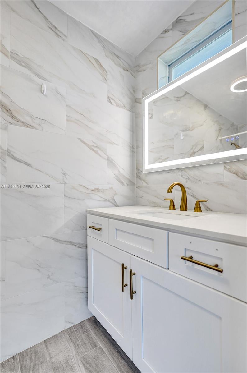 5275 Cleveland Road Delray Beach, FL 33484 - Photo 31 of 58 Gallery Image 31