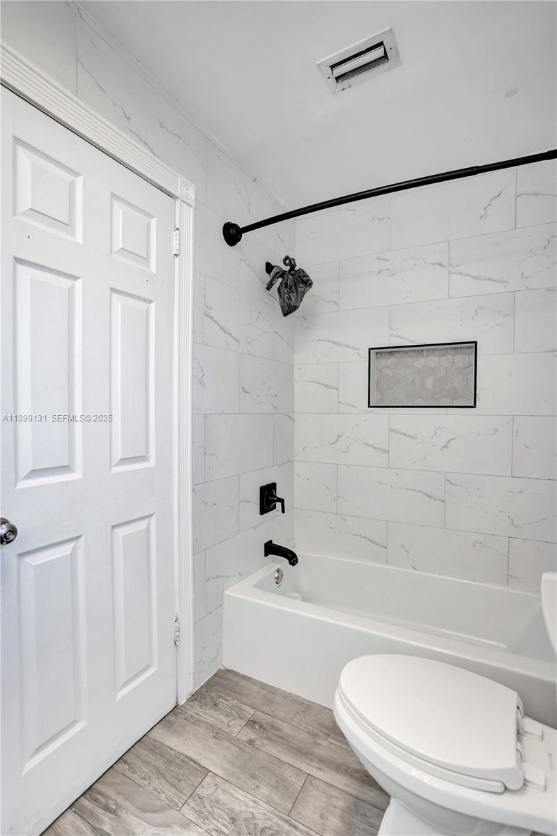 5275 Cleveland Road Delray Beach, FL 33484 - Photo 39 of 58 Gallery Image 39