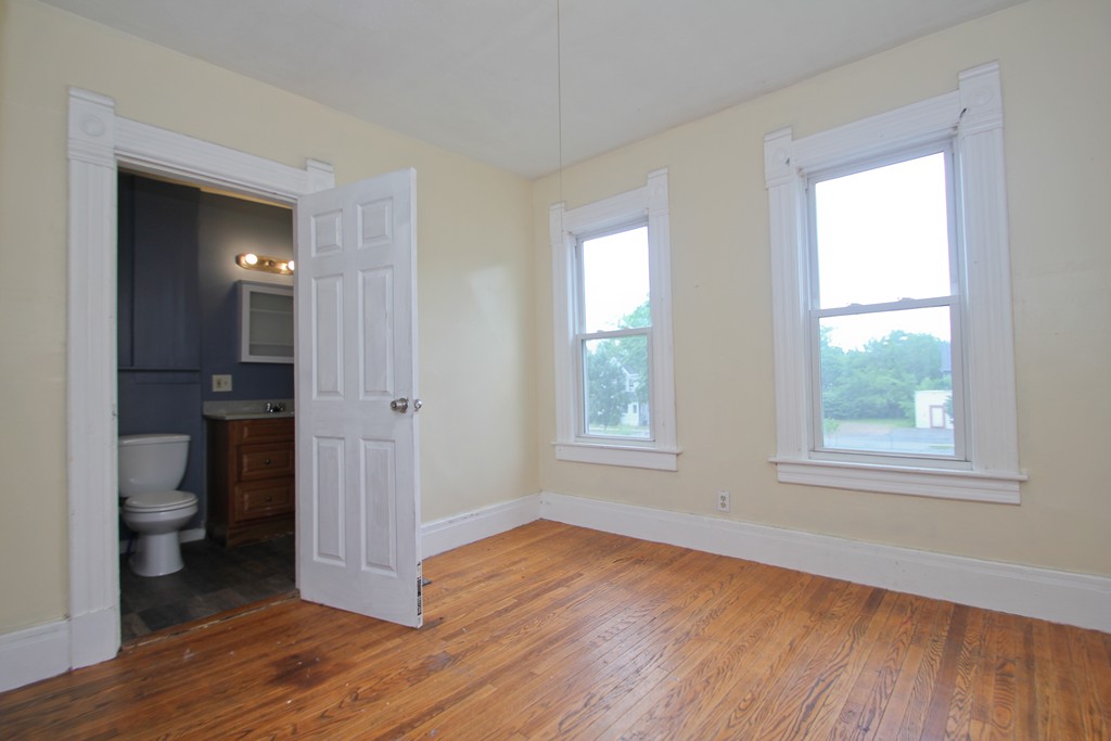 204 Eastern Avenue Springfield, MA 01109 - Photo 10 of 25 Gallery Image 10