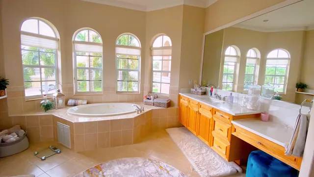 $949,999 | 6489 Marbletree Lane, Lake Worth, FL 33467