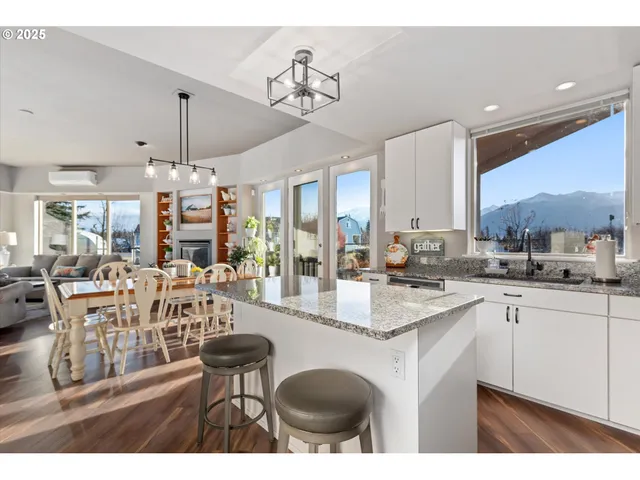 $839,900 | 19 Valley Heights Drive, Enterprise, OR 97828