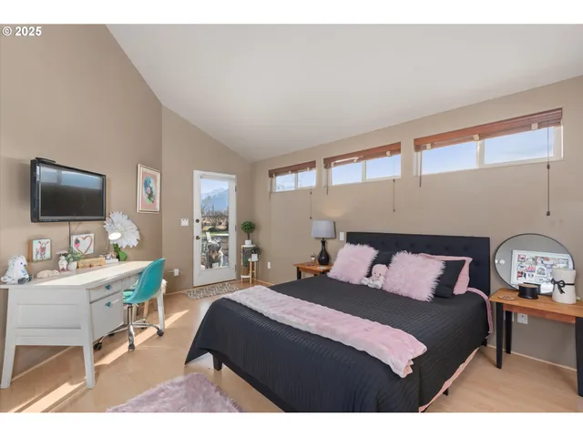 $839,900 | 19 Valley Heights Drive, Enterprise, OR 97828