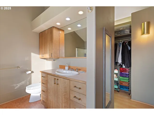 $839,900 | 19 Valley Heights Drive, Enterprise, OR 97828