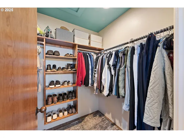 $839,900 | 19 Valley Heights Drive, Enterprise, OR 97828