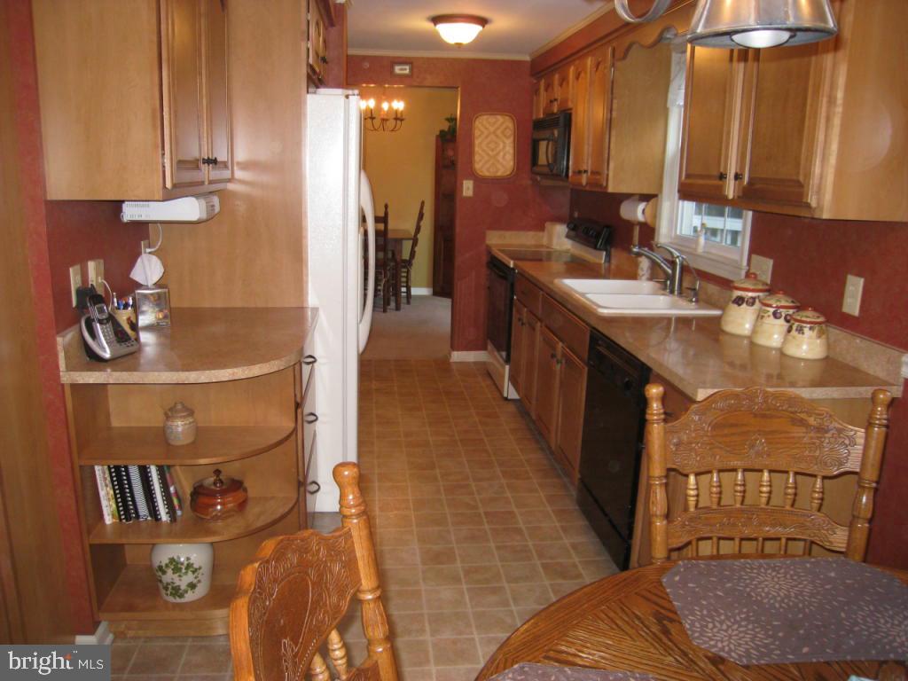 120 Bender Mill Road Lancaster, PA 17603 - Photo 5 of 10