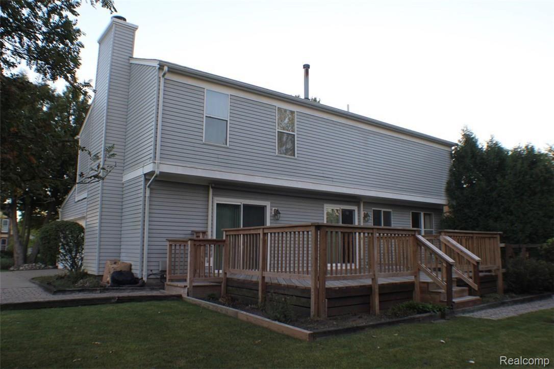 1553 Grandview Drive Rochester, MI 48306 - Photo 16 of 16 Exterior Back.jpg