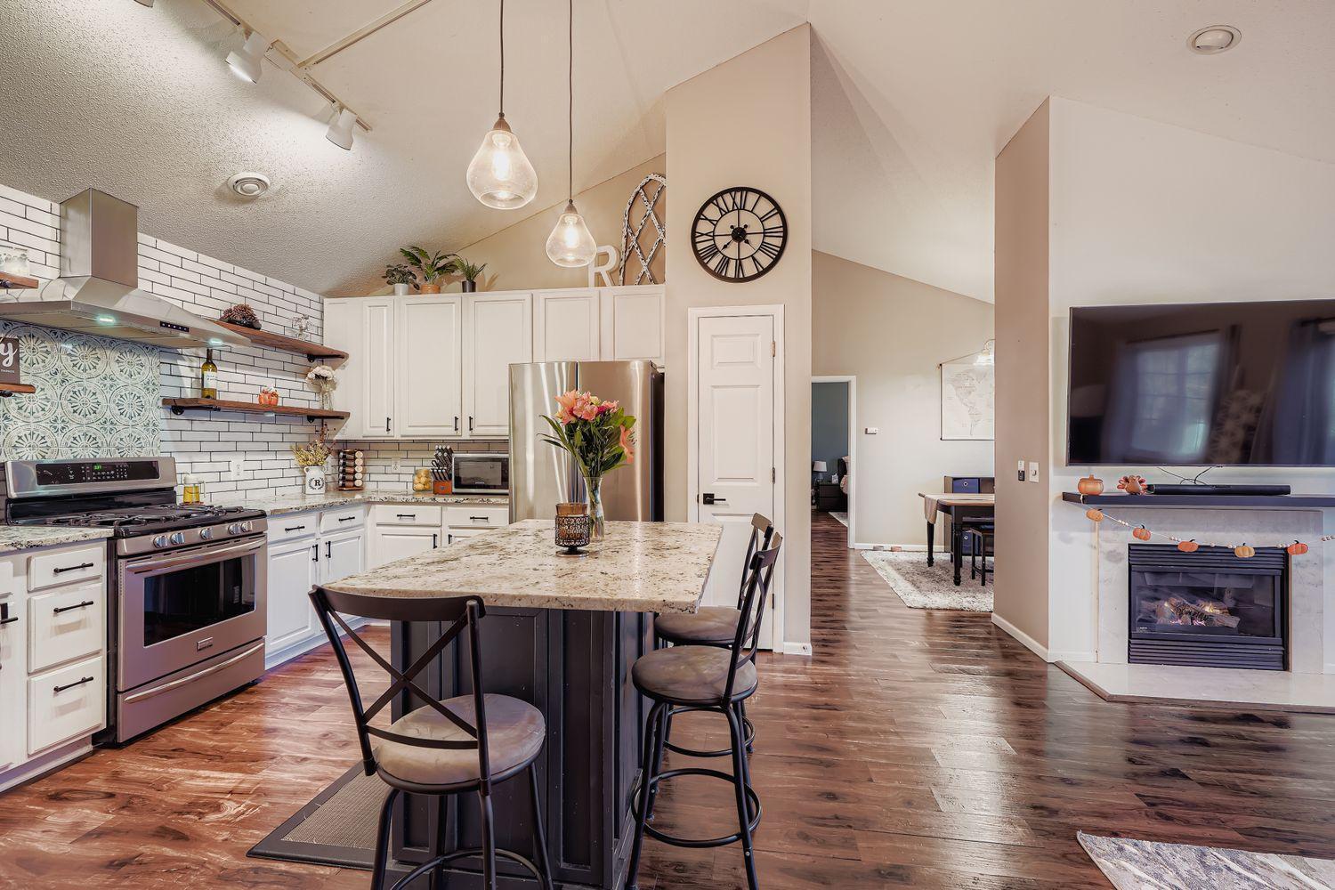 6887 Folkestone Road, Unit 712 Apple Valley, MN 55124 - Photo 11 of 22