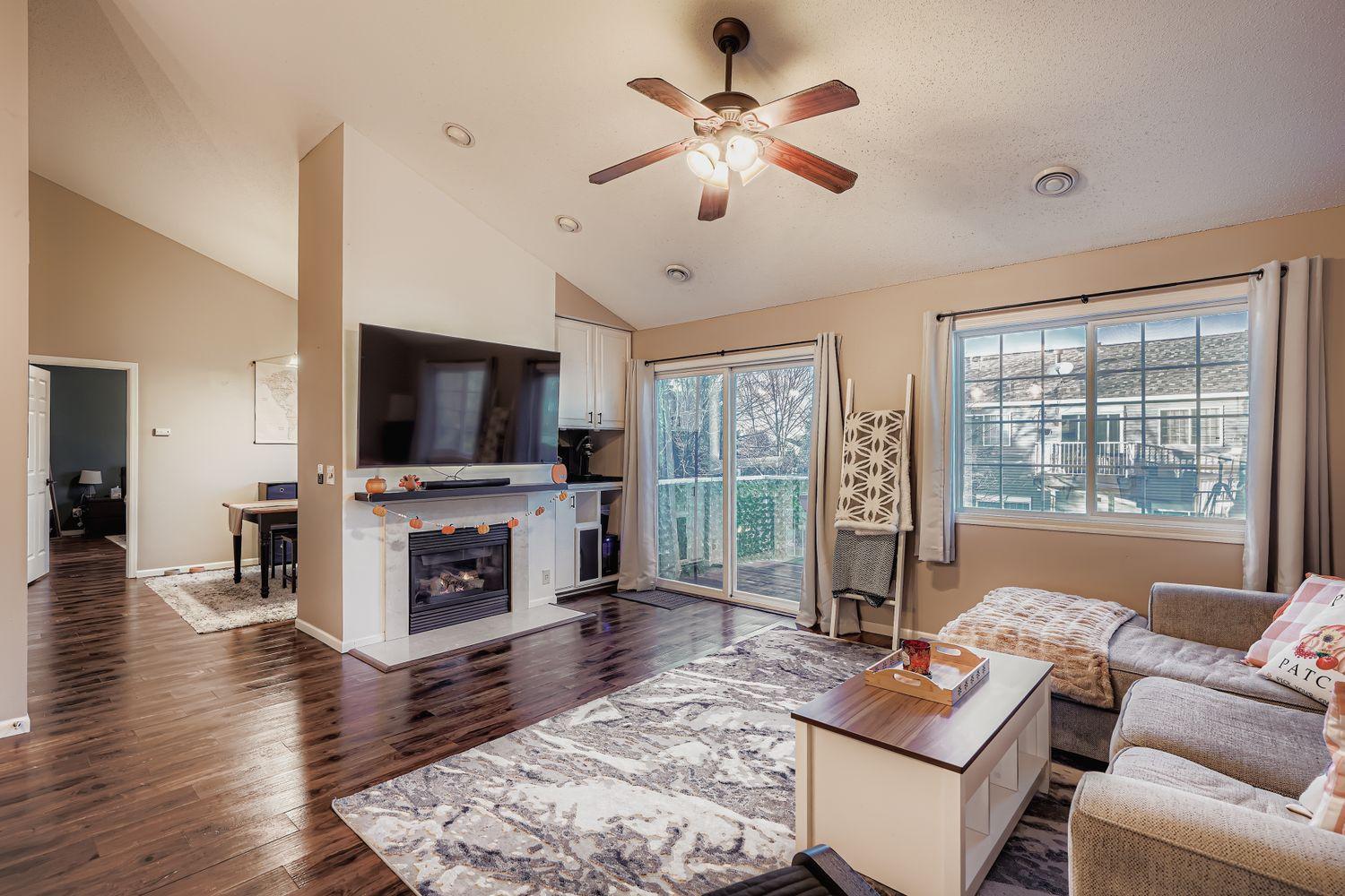 6887 Folkestone Road, Unit 712 Apple Valley, MN 55124 - Photo 3 of 22