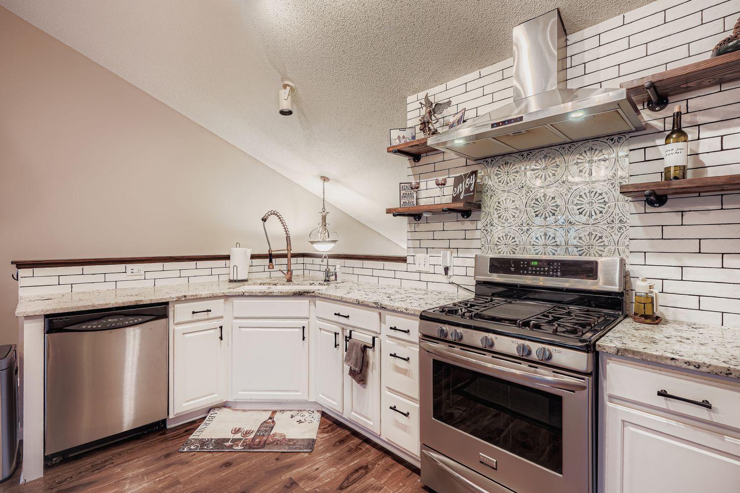 6887 Folkestone Road, Unit 712 Apple Valley, MN 55124 - Photo 8 of 22