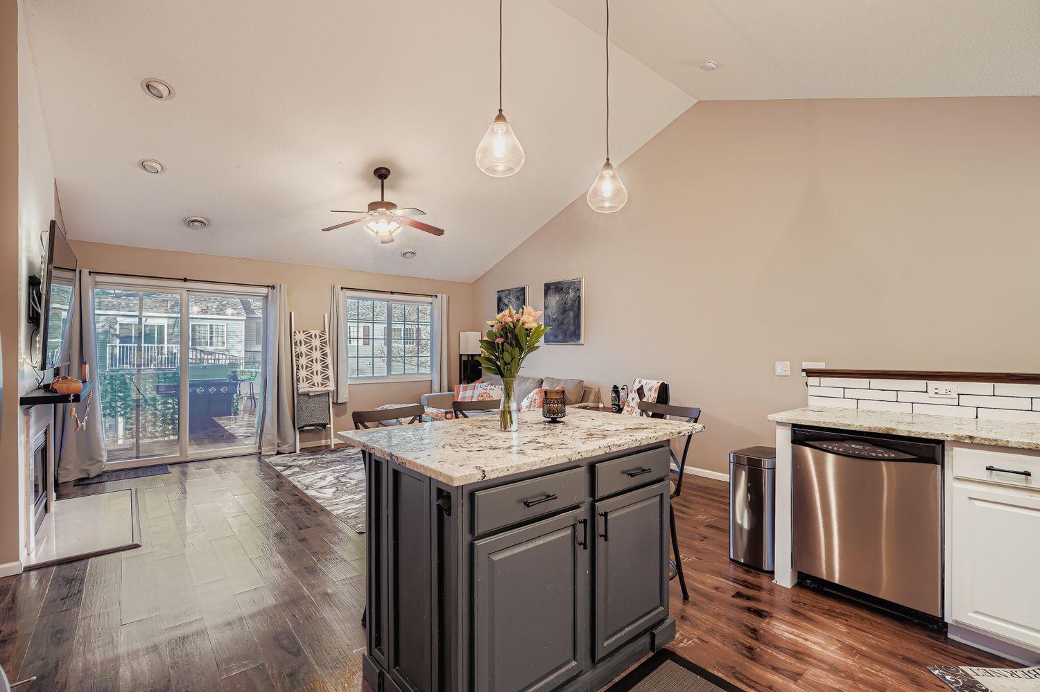 6887 Folkestone Road, Unit 712 Apple Valley, MN 55124 - Photo 10 of 22