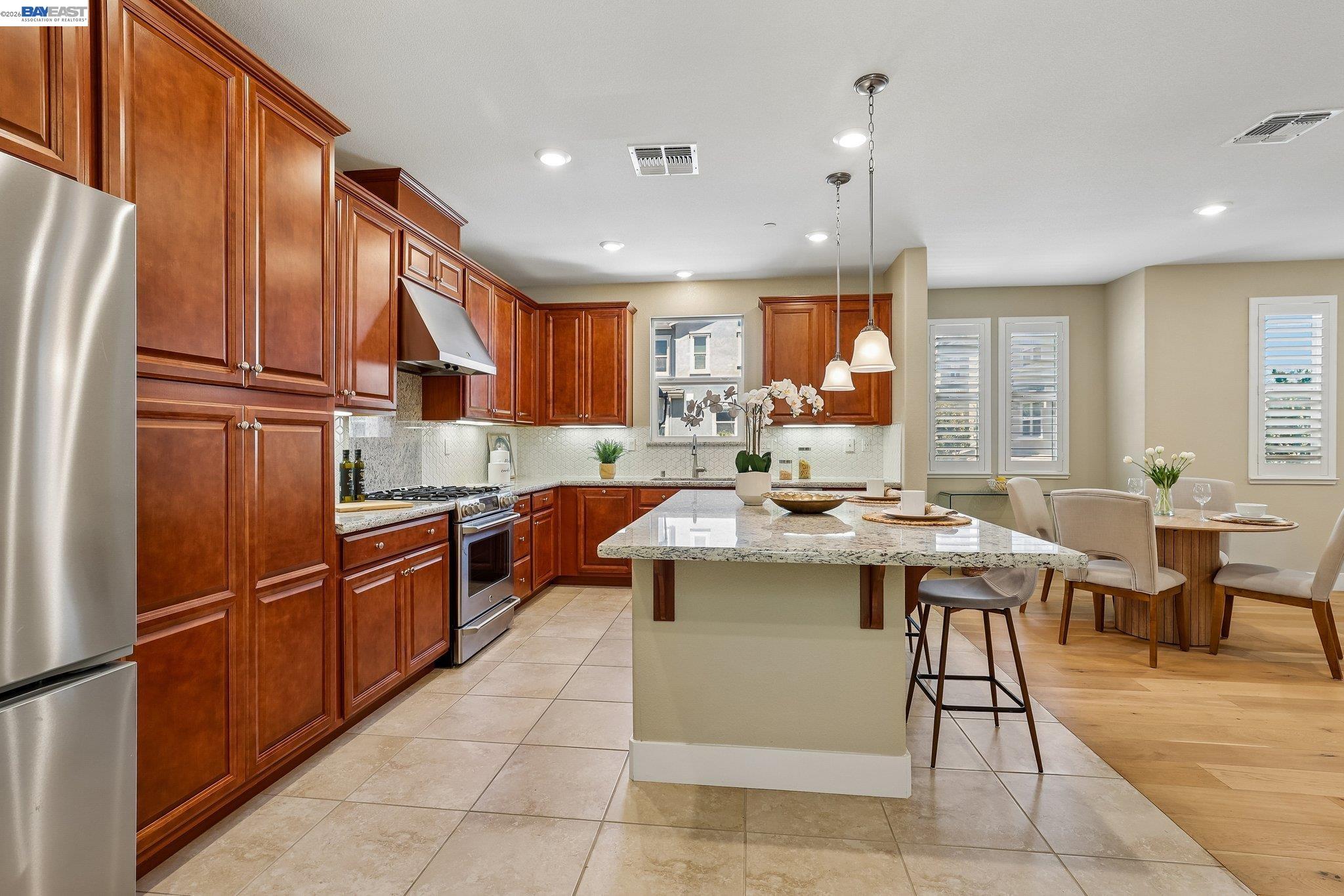 2836 Stringham Way Dublin, CA 94568 - Photo 12 of 47 Gallery Image 12