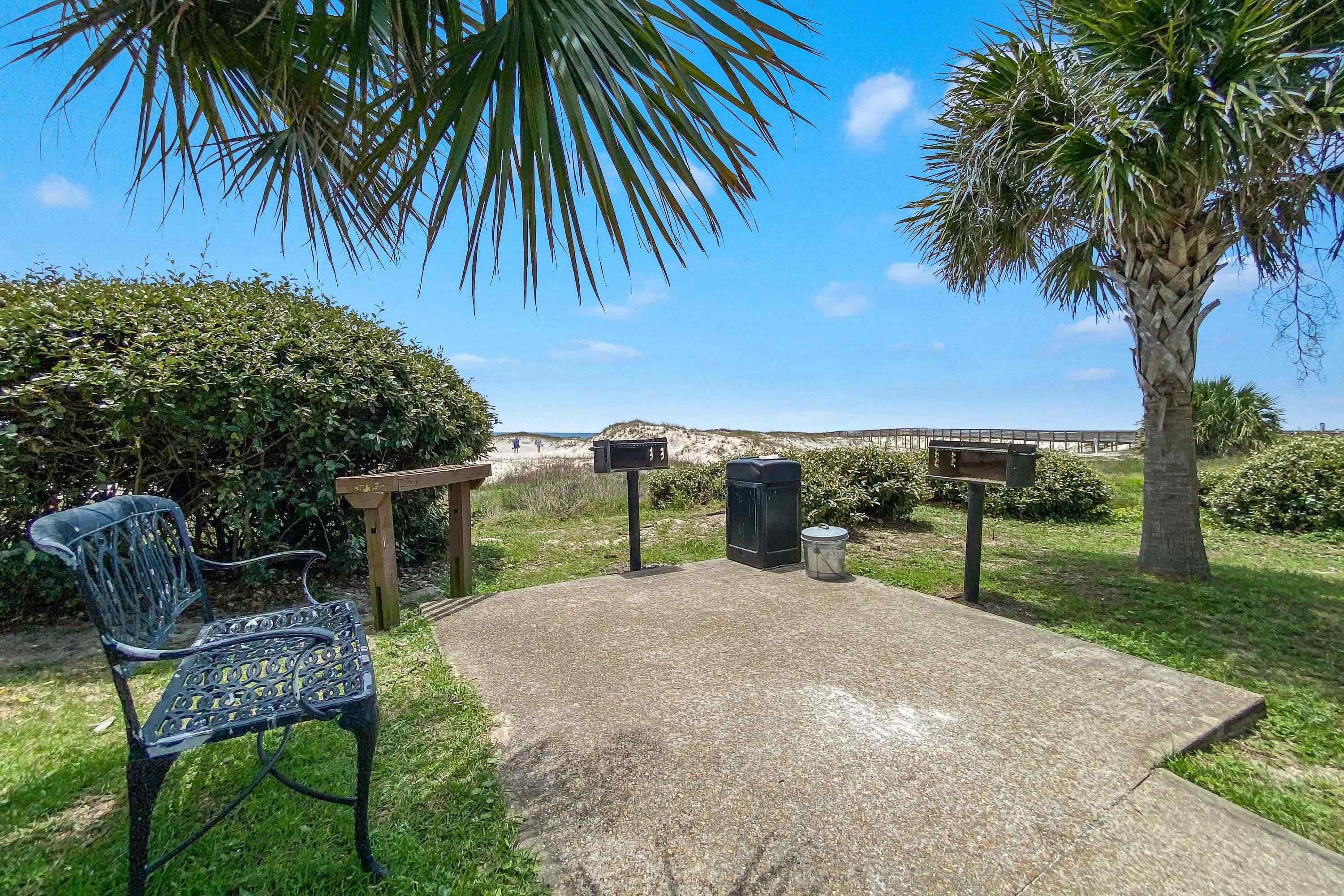 375 Plantation Road, Unit 5612 Gulf Shores, AL 36542 - Photo 36 of 37 Patio