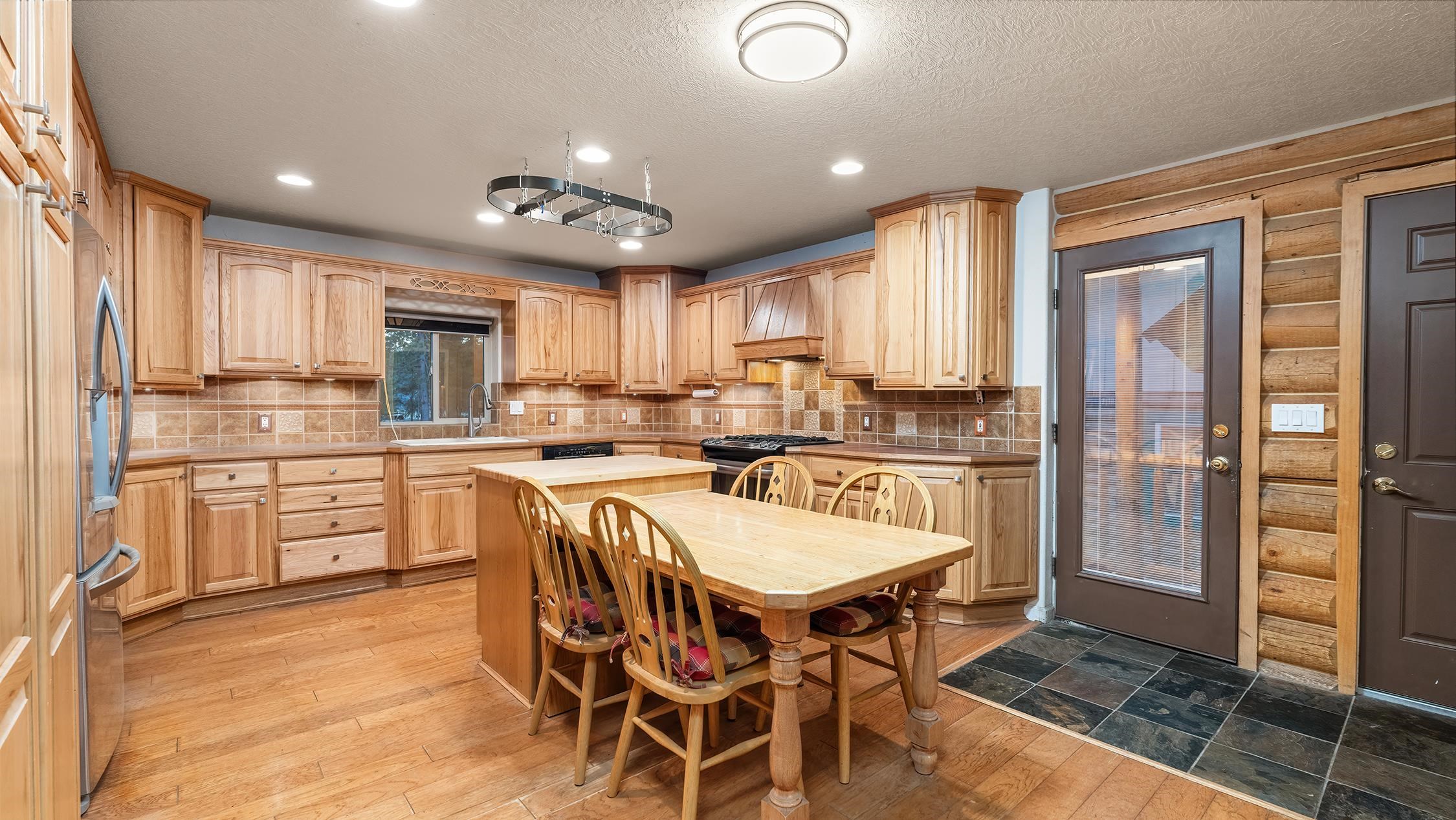 12621 East Blanchard Road Elk, WA 99009 - Photo 11 of 50