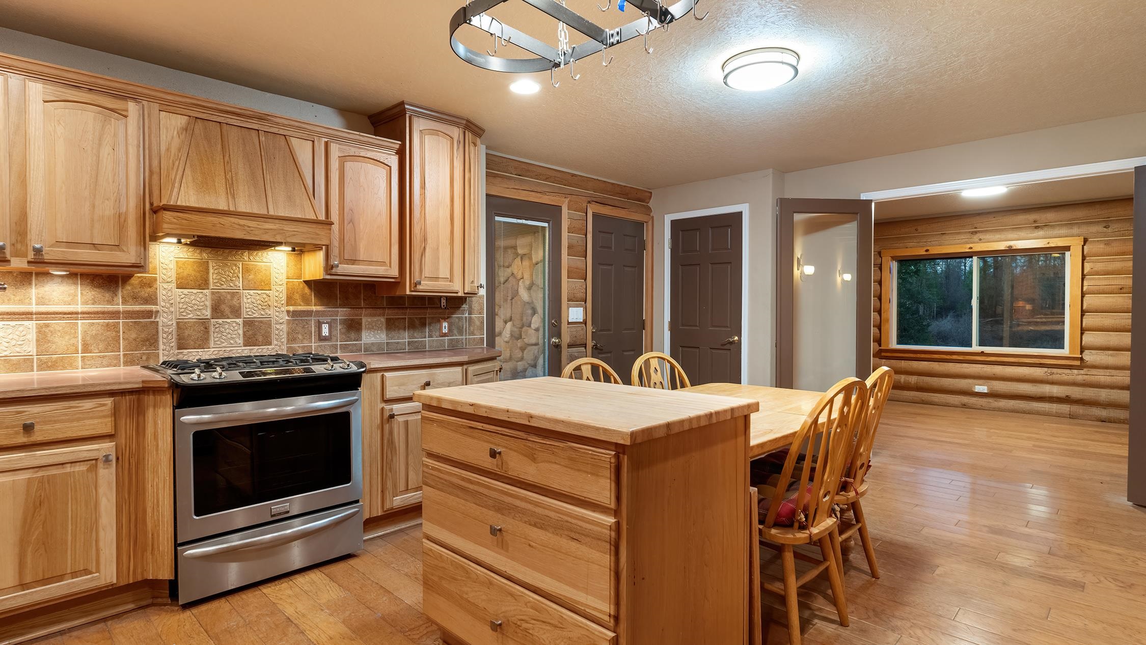 12621 East Blanchard Road Elk, WA 99009 - Photo 13 of 50