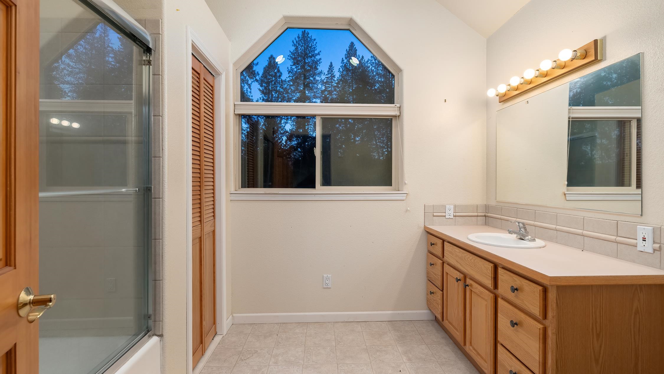 12621 East Blanchard Road Elk, WA 99009 - Photo 21 of 50