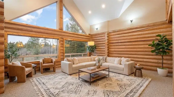 $1,299,000 | 12621 East Blanchard Road, Elk, WA 99009