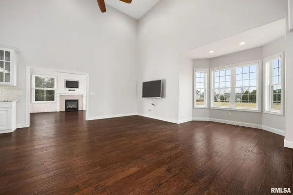 $639,000 | 737 Pintail Lane, Washington, IL 61571