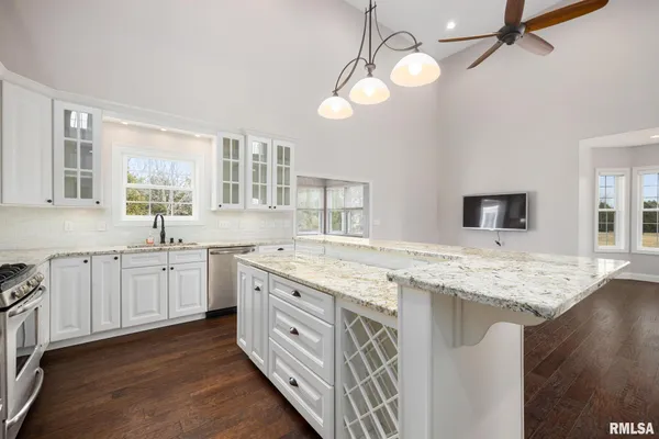 $639,000 | 737 Pintail Lane, Washington, IL 61571