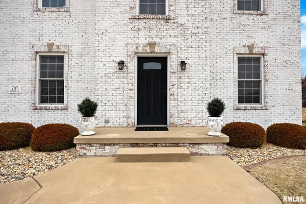 $639,000 | 737 Pintail Lane, Washington, IL 61571