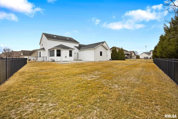 $639,000 | 737 Pintail Lane, Washington, IL 61571