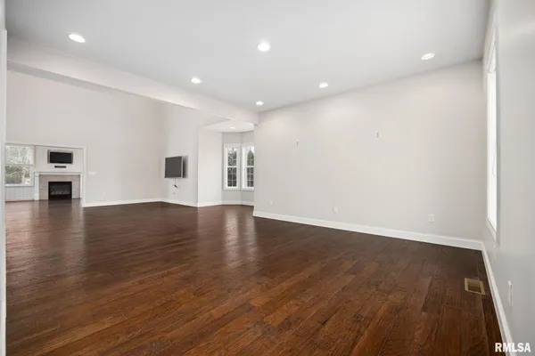 $639,000 | 737 Pintail Lane, Washington, IL 61571