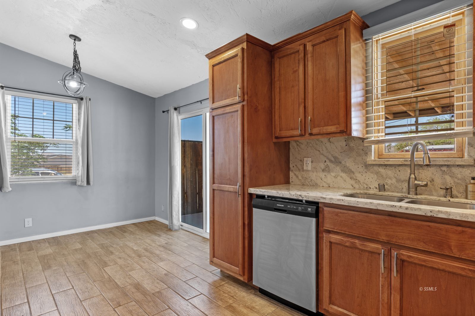 1625 Porter Street Ridgecrest, CA 93555 - Photo 14 of 39
