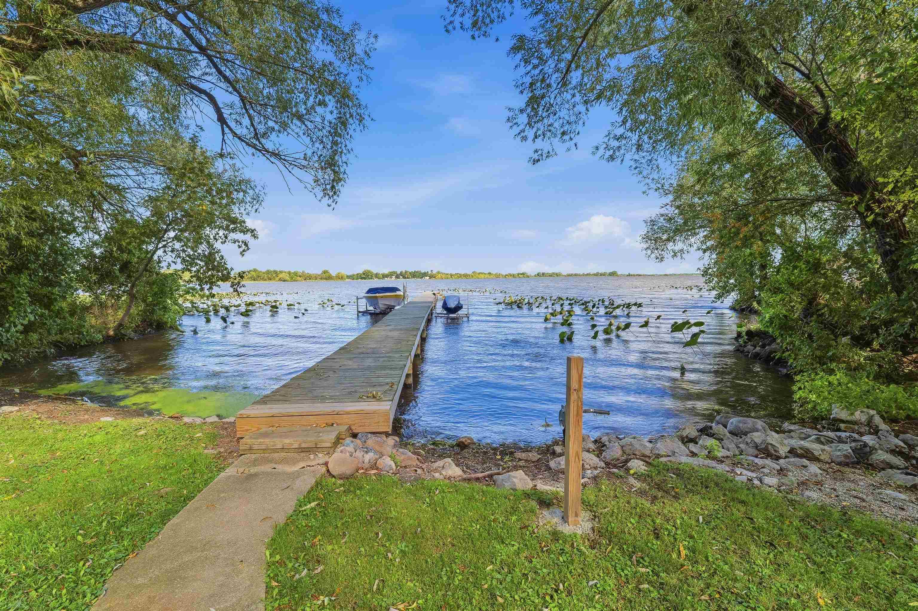 5722 Springbrook Road Omro, WI 54963 - Photo 2 of 27 Gallery Image 2