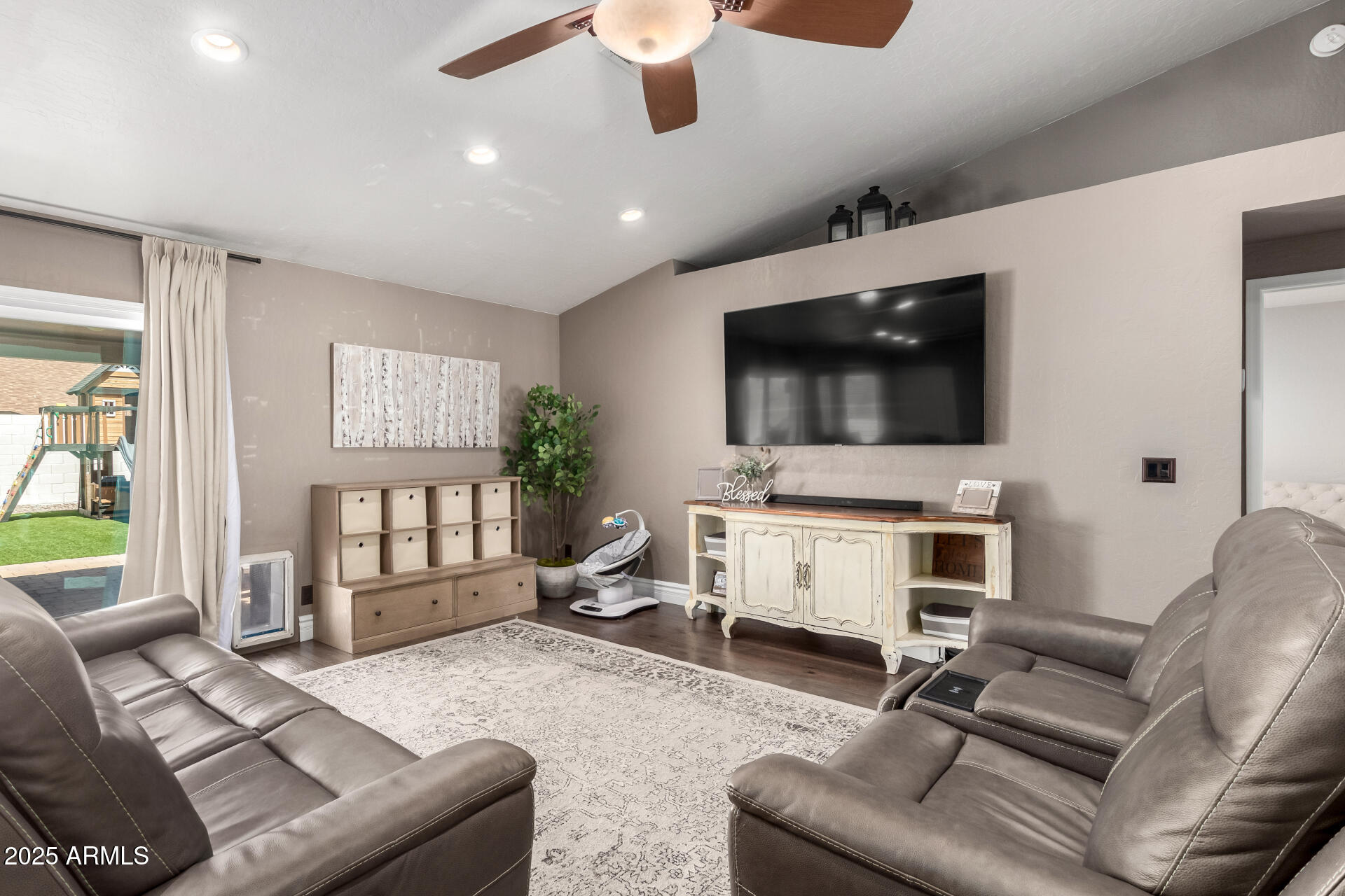 2064 East Devon Road Gilbert, AZ 85296 - Photo 9 of 33 9 - Devon