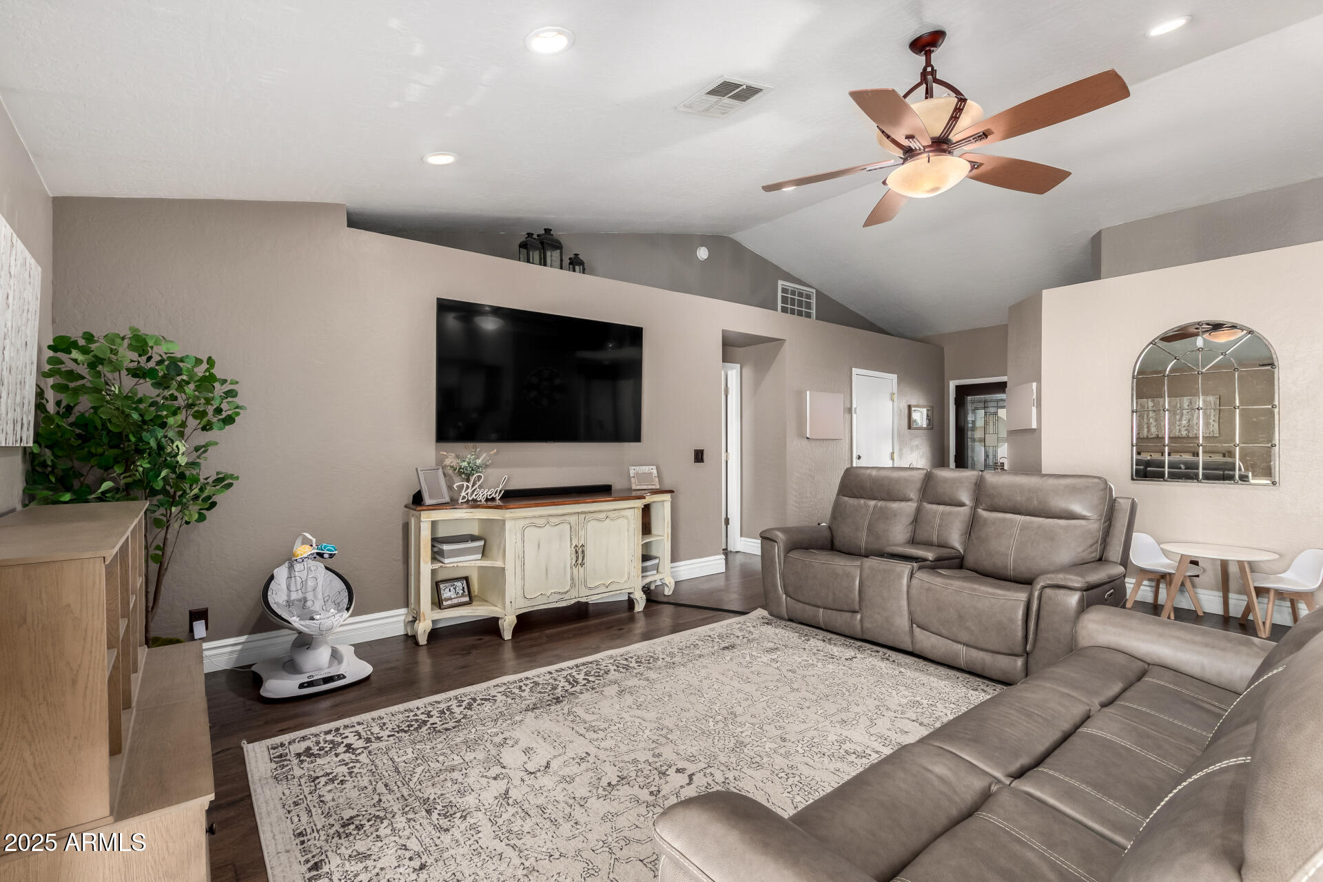 2064 East Devon Road Gilbert, AZ 85296 - Photo 10 of 33 10 - Devon