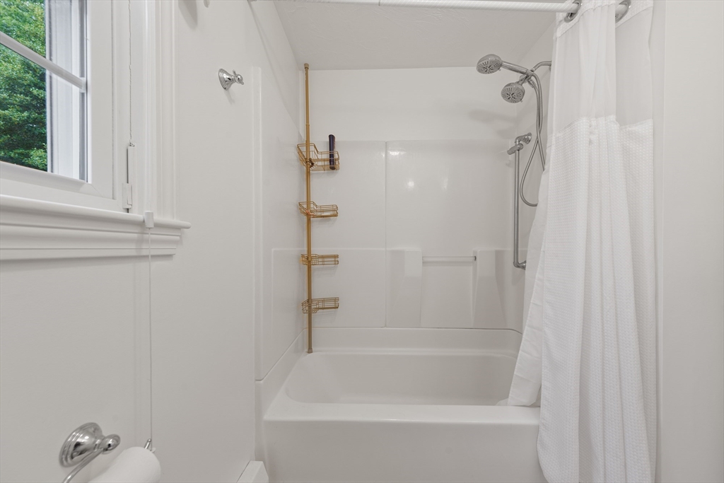 106 White Rock Road Yarmouth, MA 02675 - Photo 13 of 38