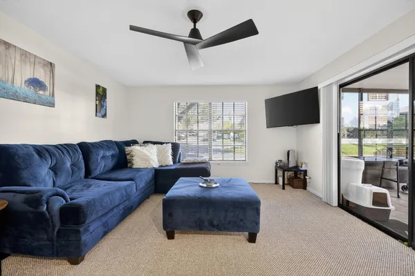 $259,900 | 7382 Southeast Jamestown Terrace, Hobe Sound, FL 33455