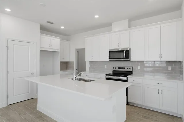 $2,999 | 2100 Maverick Court, Minneola, FL 34715