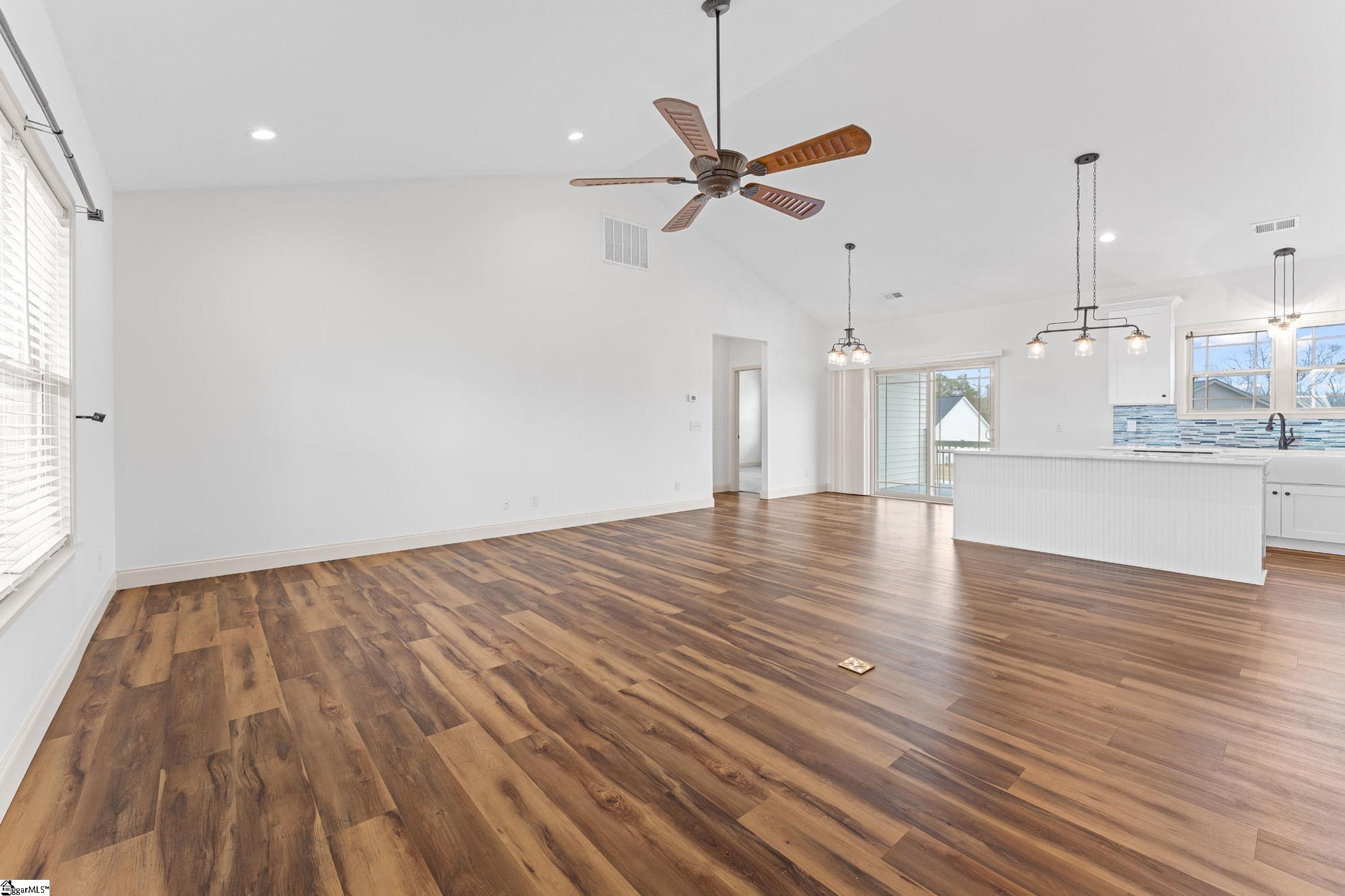 702 Cheyanne Court Greer, SC 29651 - Photo 14 of 48