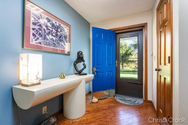 $400,000 | 12501 Pine Island Drive Northeast, Sparta, MI 49345