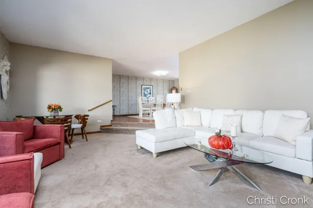 $400,000 | 12501 Pine Island Drive Northeast, Sparta, MI 49345