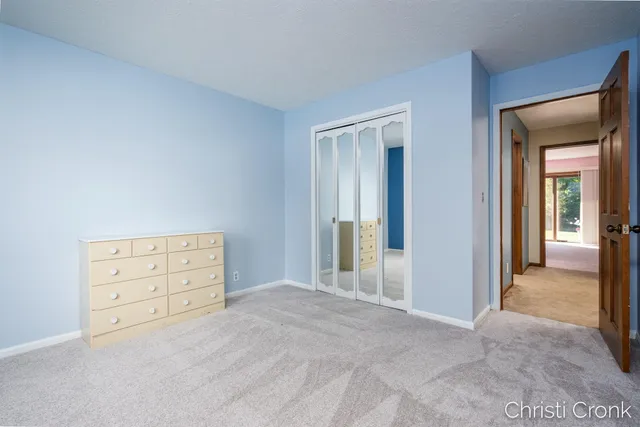 $400,000 | 12501 Pine Island Drive Northeast, Sparta, MI 49345