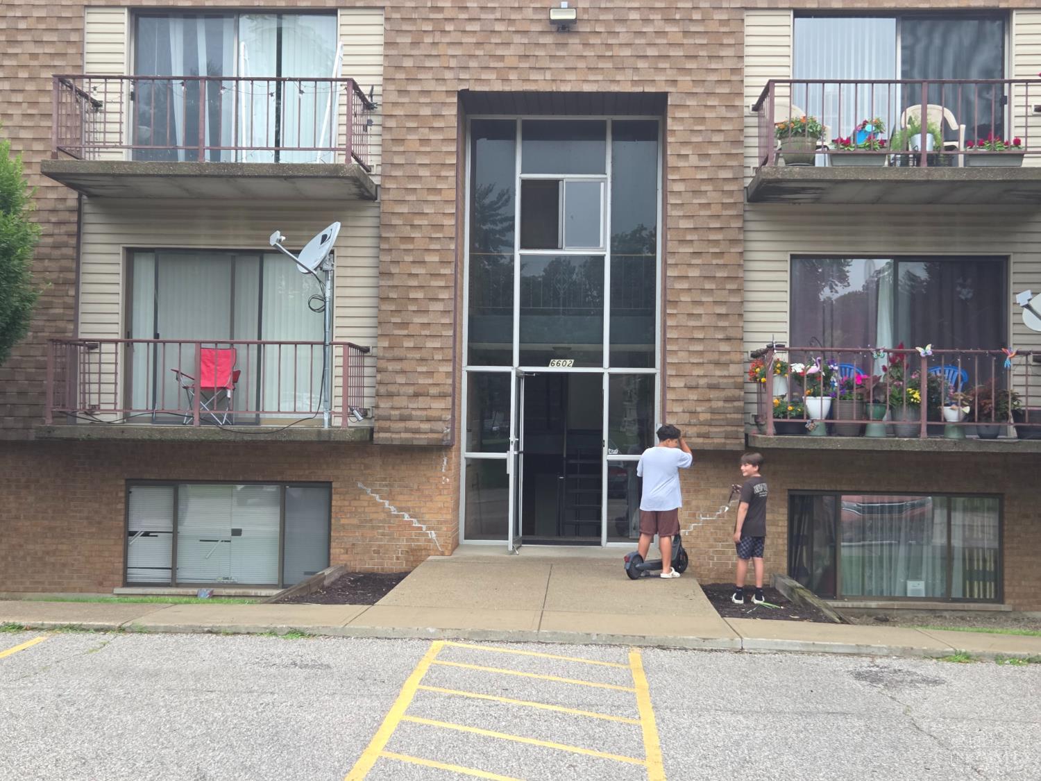 6602 Hearne Road, Unit 46 Cincinnati, OH 45248 - Photo 2 of 30