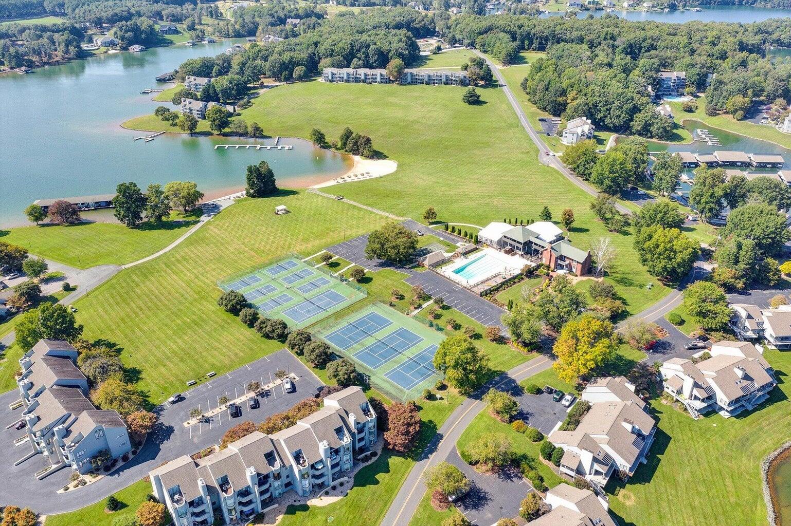 897 Ashmeade Road Moneta, VA 24121 - Photo 122 of 156 Conference Center-Pool-basketball courts