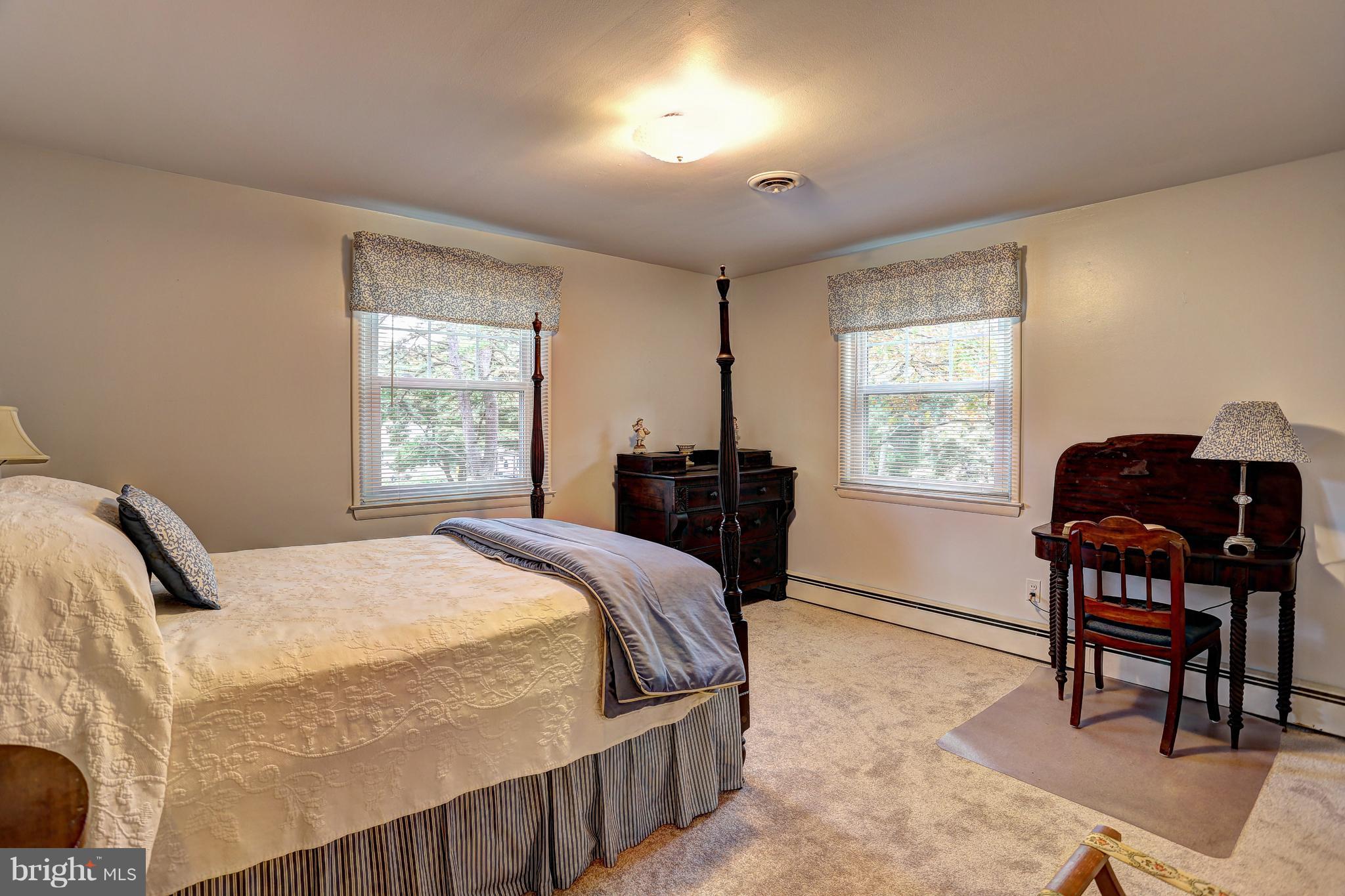 378 Dutch Ship Road Pasadena, MD 21122 - Photo 16 of 27 Bedroom