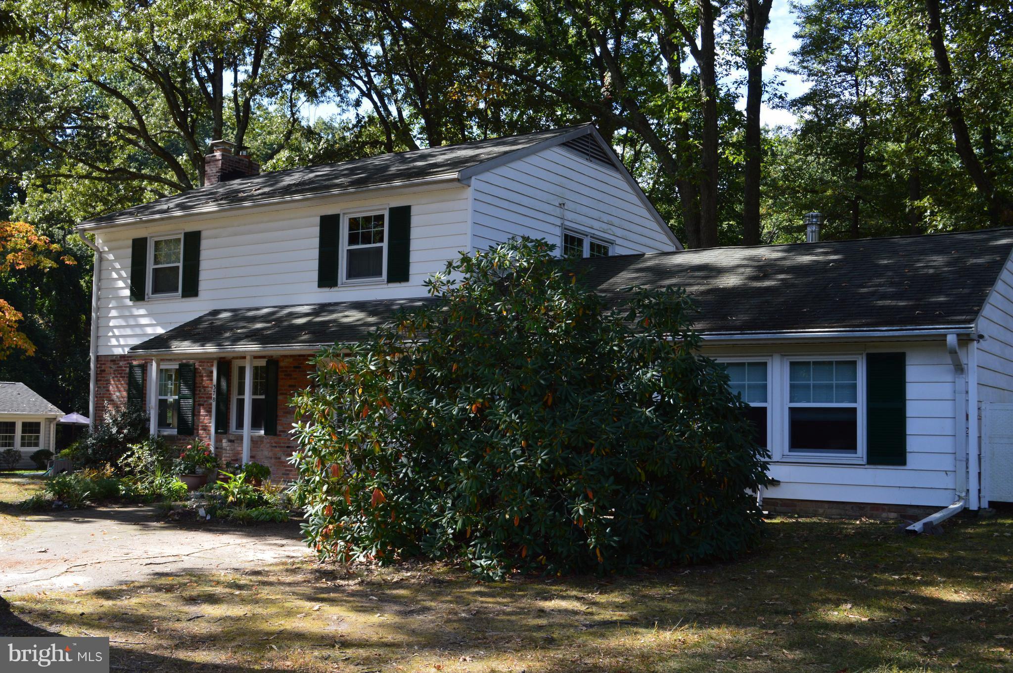 378 Dutch Ship Road Pasadena, MD 21122 - Photo 20 of 27 Exterior (Front)
