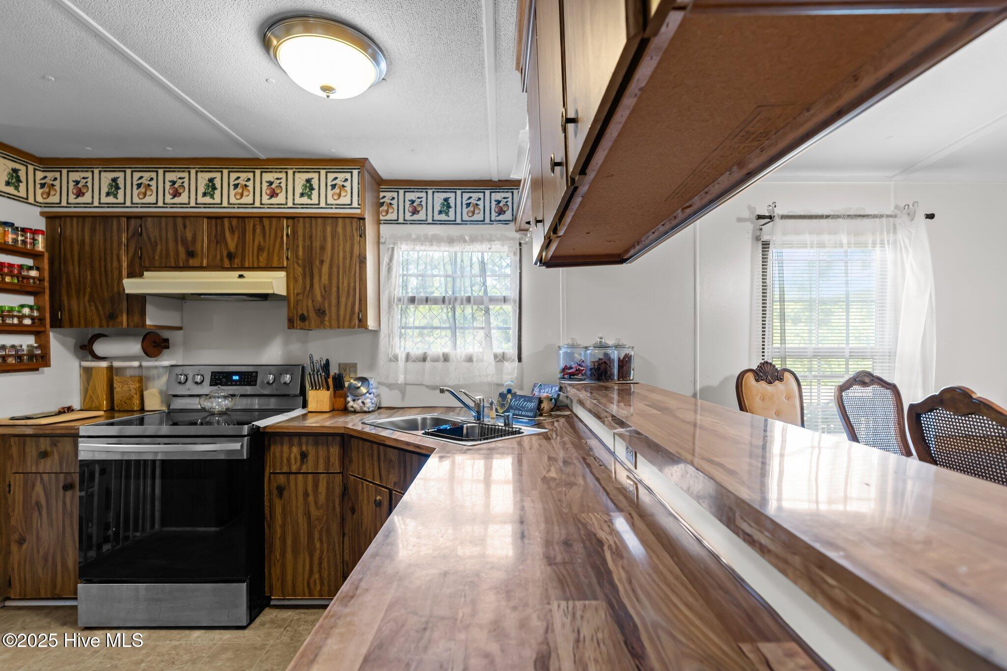 1850 Thorpe Landing Road Southwest Ocean Isle Beach, NC 28469 - Photo 12 of 30 kitchen 4