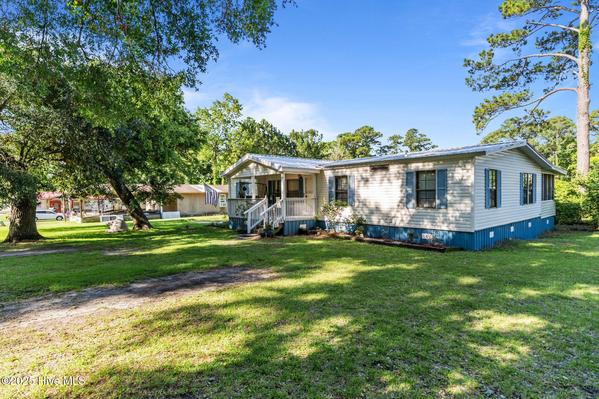 1850 Thorpe Landing Road Southwest Ocean Isle Beach, NC 28469 - Photo 4 of 30 Front 4