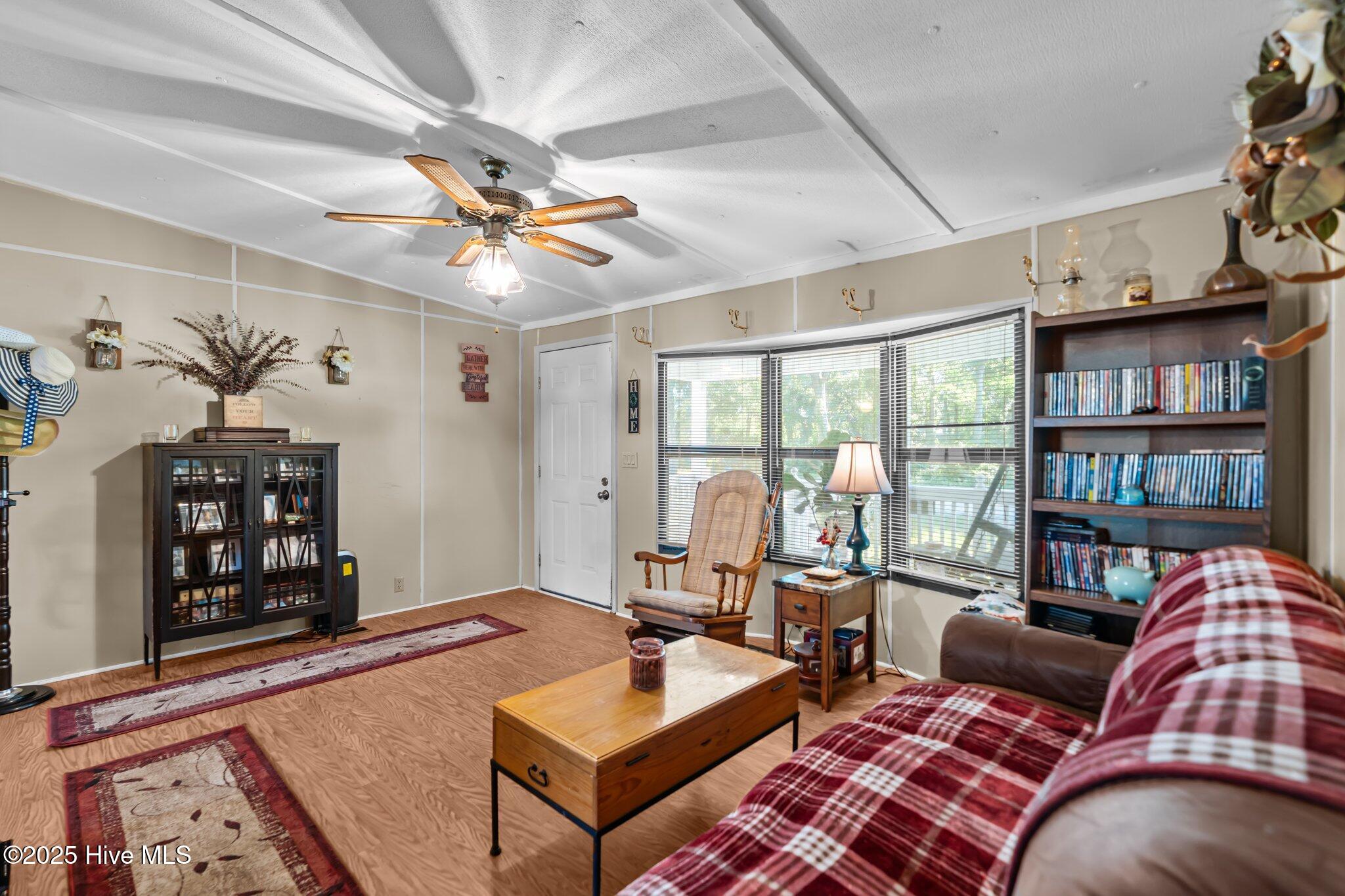 1850 Thorpe Landing Road Southwest Ocean Isle Beach, NC 28469 - Photo 7 of 30 living 3