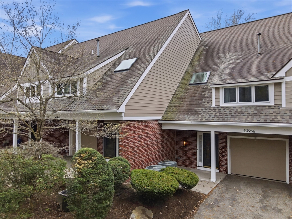 68 South Quinsigamond Avenue, Unit 4 Shrewsbury, MA 01545 - Photo 3 of 37 front view of a house with a yard